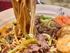 -方铲铲·成都板凳面(滨江银泰店)