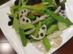 -一品半亩园水饺(新城路店)