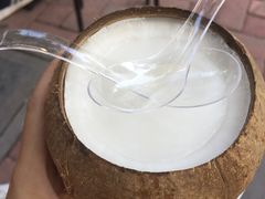 -椰爺爺·椰子冻砵仔糕