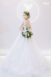 -艾米丽婚纱礼服