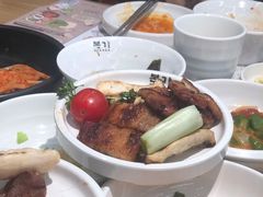 满心尝五花肉-本家韩国烤肉(青岛万象城店)