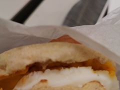 -麦当劳(轻轨曹杨路店)