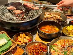 -草家酱蟹炭火烤肉店(珲春南路一店)