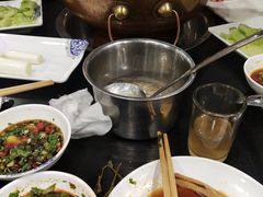 -楼外楼大刀肉传统火锅居(幸福街店)