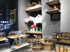 自助取餐区-大苹果面包生日蛋糕(创新店)