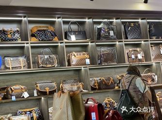 上海探店 感受被包包包围的感觉