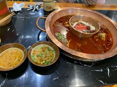 -巴隆门重庆老火锅(太湖路店)