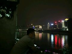 -屋顶顶城市·江景酒店-客房部