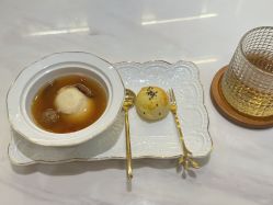 -香港倾城国际·美容美体中心