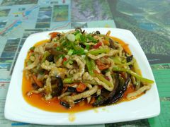 -乡土特色.冷锅鱼.牦牛肉汤锅