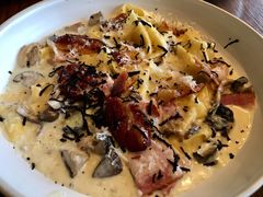 -ROAST coffee & eatery