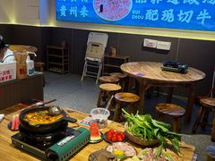 -黔二妞地摊火锅(龙华清湖店)