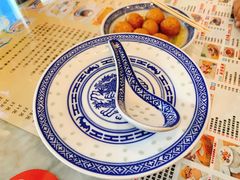 -广信牛奶甜品世家(台东店)