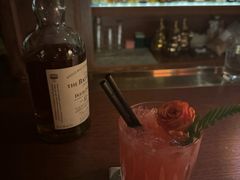 -蓉LOUNGE威士忌鸡尾酒FLOWER酒吧