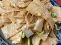 炒鲜笋-生态苑农庄(十里画廊遇龙河店)