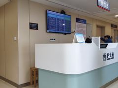 -上海市松江区泗泾医院