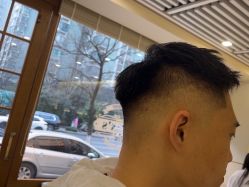 -MARTIN'S BARBER SHOP男士理发馆