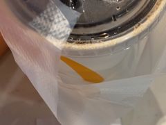 -麦当劳(上海虹桥站30B检票口楼上)