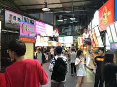 -海口骑楼小吃街