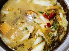 -周鱼小馆石锅酸菜鱼(活力汇店)