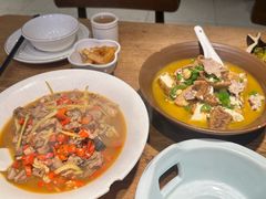-聚鑫朋酸菜肥肠(九龙仓店)