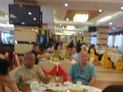 -御满江海鲜酒家(洛溪新城店)