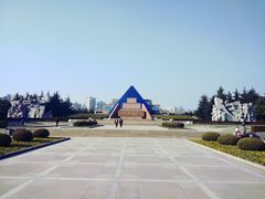 -上海市龙华烈士陵园