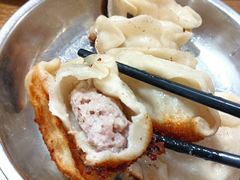 -黄阿姨锅贴大王(万航渡路店)