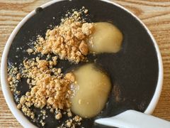 芝麻糊拼汤圆-翁林甜品