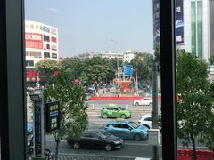 -麦当劳(中山大道中店)