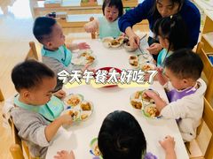 -乐融儿童之家早教托育(武昌校区)
