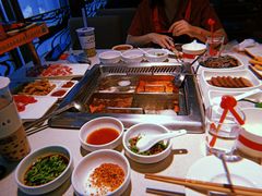 -海底捞火锅鲜切牛肉主题店(长寿路店)