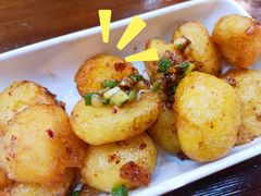 粉糯小土豆-黑白电视长沙小吃(美林M·LIVE天地东座店)