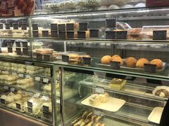 -白玉兰食品甜凤店(合生汇店)