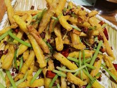 -黄泥岗·地道湖北菜(奥特莱斯店)