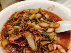 酸菜杂鱼-五谷芳乳鸽王(海景店)