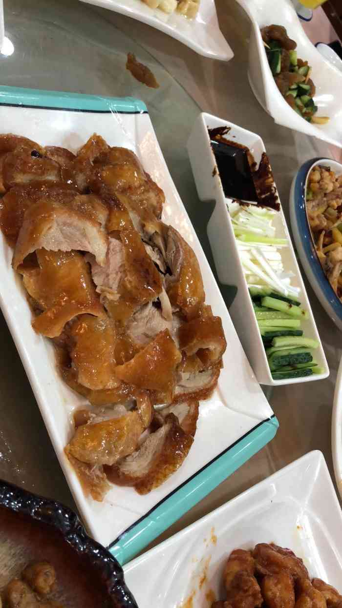 鸿宴楼饭庄(大直沽店)-"新年到了,阖家欢乐的日子和爱人一家到此吃.