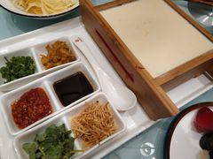 -丁里羊肉小镇(天鹅湖总店)