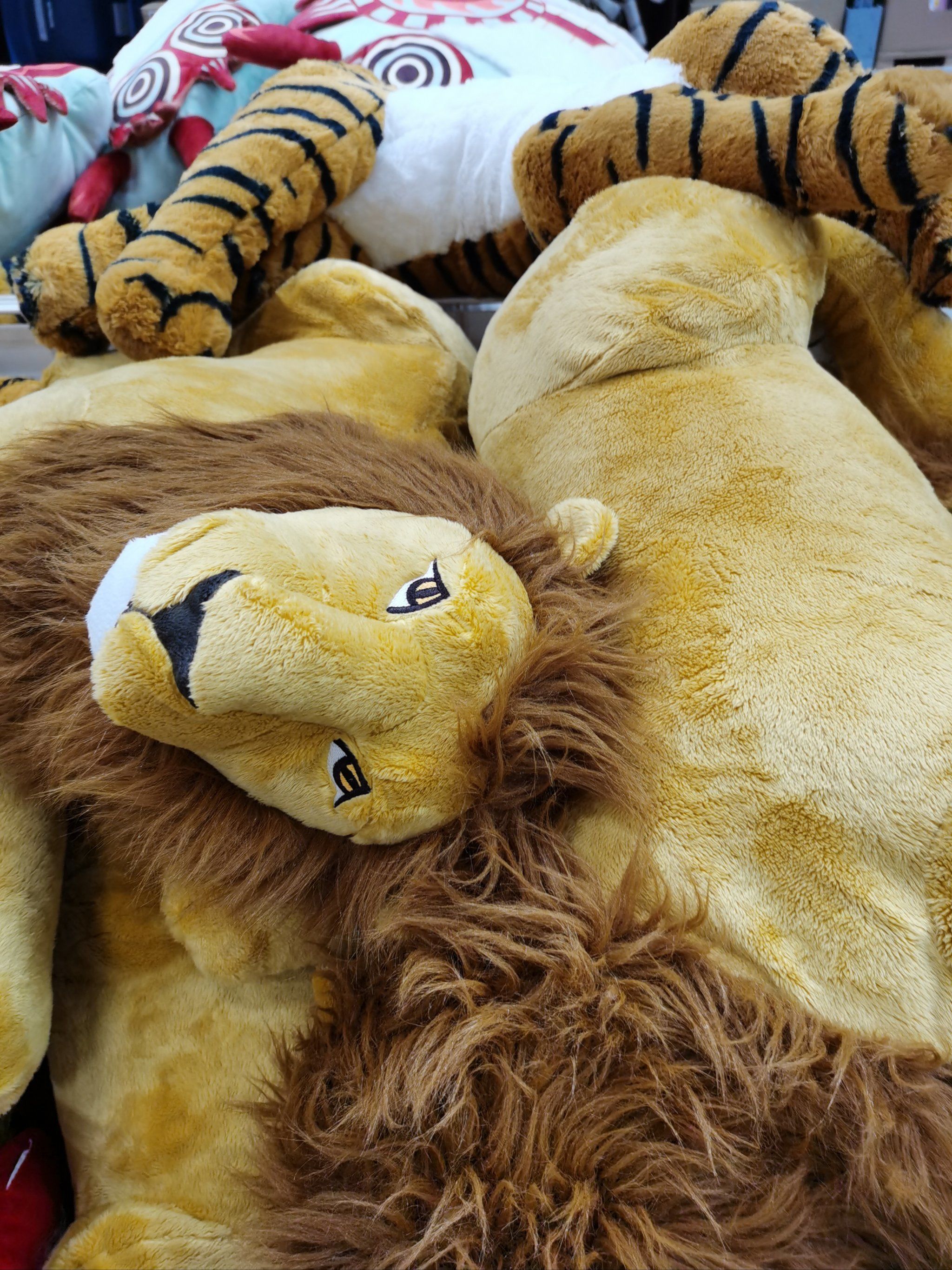 宜家家居这只狮子生无可恋