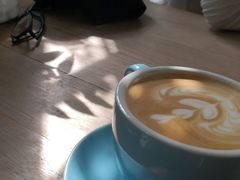 -海边的猫和咖啡馆