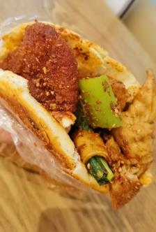 小李烤面筋·四季烤面筋·饼夹串(清河中街店)-"啥都比不上一个烤馍加
