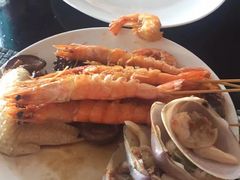 -荣誉国际酒店-云顶旋转餐厅