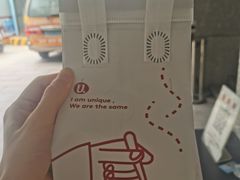 -UNI UNI(环亚凯瑟琳店)