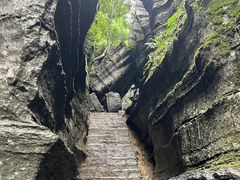 -梭布垭石林景区