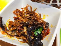 -隔壁老王·家常云南菜(花巷店)