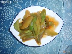 凉拌莴笋-唔呶喔哩酒家(生产街店)