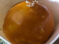 红豆蛋黄酥-鲍师傅糕点(春熙路店)
