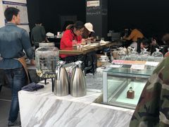 -UNI UNI(环亚凯瑟琳店)