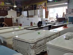 -大商机场前石材建材家具大市场