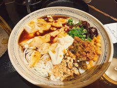 豆花米线-多味居(剪子巷店)